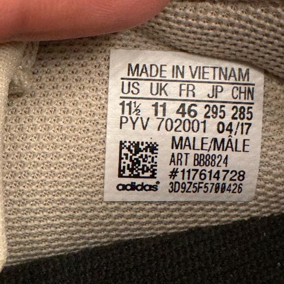 NWOT Adidas Men’s size  11 1/2 - Picture 7 of 7